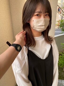 リィベ(Liibe) guest snap 外ハネROB×インナーカラー