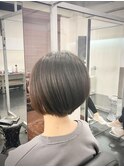 ショートボブ