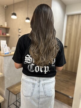 キノ(kino) バレイヤージュミルクティーベージュロングレイヤー