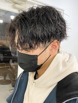 センターパート波巻きパーマスパイラルパーマツイストスパイラル