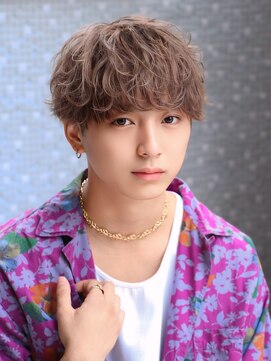 オーシャントーキョー 心斎橋(OCEAN TOKYO WEST) ラウンドマッシュシースルーフェザーショートウルフグレージュ