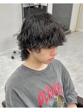 ジーニー 新百合ヶ丘(Genie) フェザーパーマサーフカール刈り上げセンターパート