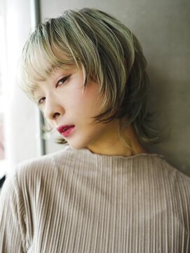 マノ 千歳烏山(MaNO) 〈m47〉大人ショートハイライト髪質改善キッズカット前髪30.40代