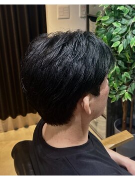 ブルニール 心斎橋(BLEUNIR) センターパート　メンズウルフ