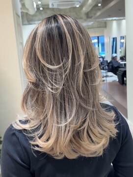 ハーパーズ 渋谷(harpers) ハイレイヤーカットバレイヤージュ