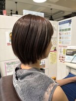 ハナビ(hanabi)&nbsp;30代/髪質改善カラー /女性らしい楽チンショートボブ