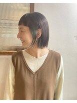 スナッグ(snug) 切りっぱなしボブ×インナーカラー