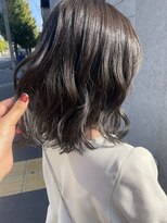 ロカリタ フォー ヘアー 千本丸太町店(ROCAReTA FOR HAIR) ミディアムレイヤー、オリーブカラー