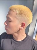 スキンフェード×ブリーチ　おしゃれボウズ