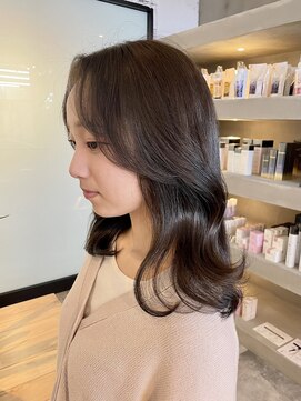 リトバイプティパ(Lit by petit-pas) 顔まわり☆ふんわりレイヤー