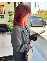 メゾン アヴァロ(Maison Avallo)&nbsp;レッドカラーの韓国風ミディアム