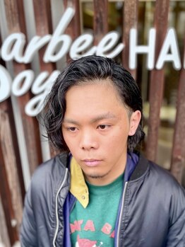 バービーボーイズヘア(Barbee Boys HAIR)の写真/【松石指名カット+シェービング+眉カット¥4400】長年経験を積んだ技術と計算されたデザイン力が好評◎