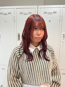 ナンバー ユアイロ 川崎(N° uairo) 【森山】レイヤーカット x レッド x エギョモリx 艶髪スタイル