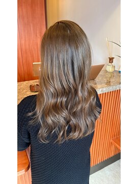 ローラムザリュクス(LOLAM The Luxe) 大人ロング巻き髪