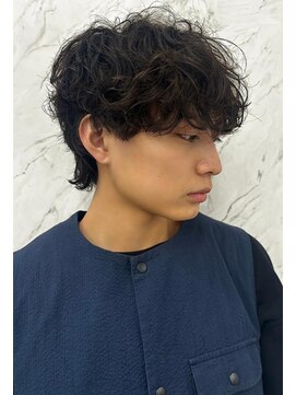 オム ブランシェ(HOMME BLANCHE’) 【Natsuki】シャドウパーマの横顔