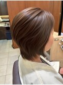 白髪ぼかしハイライト×くびれショート