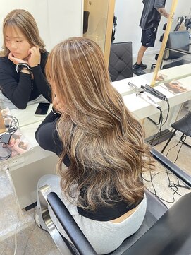 ブレンド 渋谷(BLend) ハイライトカラーくびれヘアアプリコットオレンジ