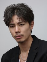 ブラック(BLACK)&nbsp;大人ショート MEN’S HAIR/リバースセンターパート/表参道