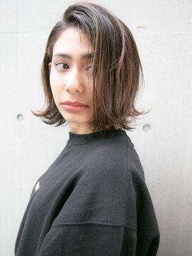 ルティア 池袋(Lutia) 切りっぱなしボブでクール女子