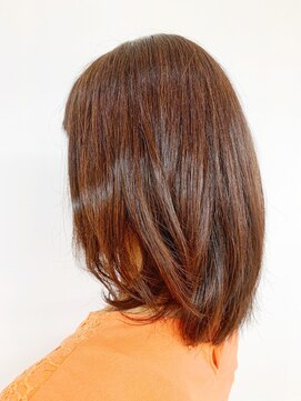 クオリス 赤塚店(QUALIS) 大人女子に今大人気ココアブラウン!グレーカラーのお方も是非!