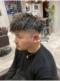 外国人風前下がりツイストパーマ