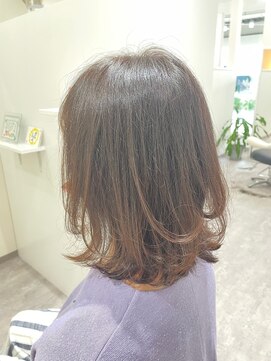 サロンドエム(Salon de emu.) 毛先軽やかレイヤーボブ