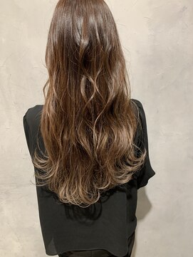 エイトセカンド 新宿三丁目店(EIGHT second) うる艶ベージュ