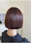 ピンクベージュ