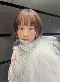 くびレイヤーエモージュ前髪マチルダボブインナーグレージュ