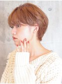 切りっぱなしショート・ボブ/絶壁解消/前髪なし/40代/30代/丸顔