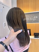 フィーカ(fika)&nbsp;透明感たっぷりグレージュカラー♪