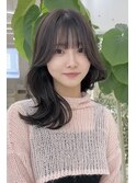 外ハネくびれスタイル