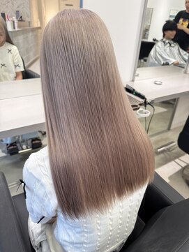 エイト 神戸三宮店(EIGHT) ホワイトベージュ