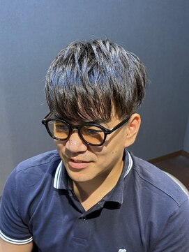 ビーダンディー(Bee dandy) ビジネスツーブロック 前下がりショート フォワードバング