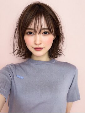 ミー 岡崎(mii) miiワンカール外はねボブ×肌映えアッシュブラウン
