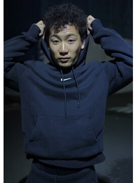 ソーレ(sole) mitsuki仏陀パーマアフロブラックヘア特殊パーマ針金パーマ