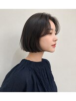 フォト 新宿三丁目(foto) 髪質改善縮毛矯正地毛風ストレート切りっぱなしボブ