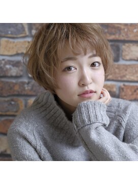 ヘアーアンドメイク シーク 八王子(HAIR&MAKE SeeK) グラデーションショート×かわいいショートバング