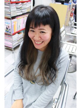 ストロベリーロックス 赤羽1番街店 外国人風カラー インナーカラー グレージュアッシュ系 ブリーチ