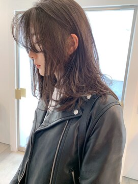 シキ 渋谷(siki) 【siki】ミディアムレイヤー(原宿/表参道)