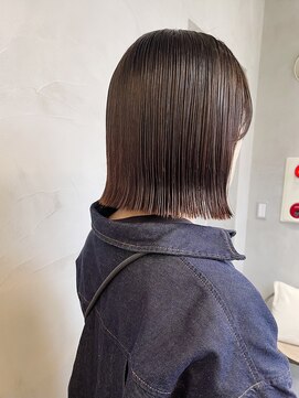 ロビン アンド ダルク(robin&darc) 切りっぱなしボブ×縮毛矯正【髪質改善】