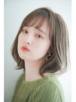 トップシェイプ(TOP SHAPE) 30代40代50代小顔マ透明感たっぷりのアッシュカラー、ミディ