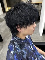 ヒュイル バイ ニアウ(Hwyl by Niau) メンズマッシュパーマニュアンスパーマスパイラルパーマ刈り上げ