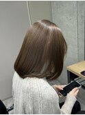 柔らかいオリーブ艶カラー