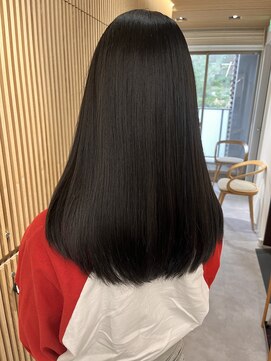 ロンドプロフィール 浦和(Lond profil) 前髪カット顔まわりくびれレイヤー外ハネミディボブ