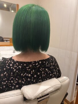 ロッソ 川口店(ROSSO) ブリーチ1回でできるグリーンカラー