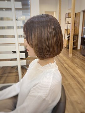 コモレビ(komorebi) 【山本智文】髪質改善BOB