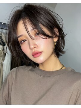 新宿/新宿駅/レイヤーカット/ダブルカラー/顔周り/ボブ/ブリーチ