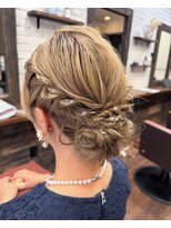 ゴエン(goen hair lounge)&nbsp;ゆるふわシニヨン