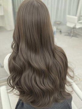 アマトウキョウスマートサロン(AMA TOKYO×Smart Salon) グレージュ　ブリーチなし　レイヤーカット